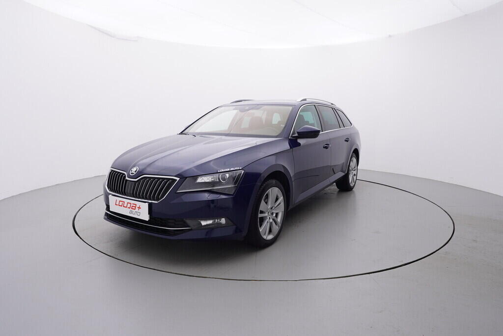 OV190V08034_10.webp_SUPERB Style 2.0 TSI 162 kW automat