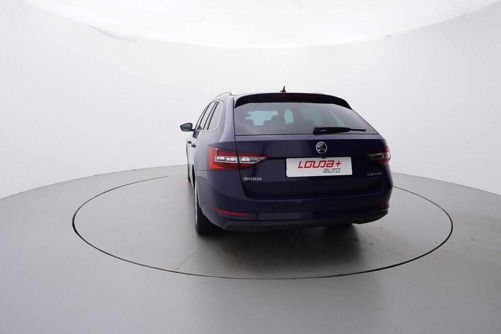 OV190V08034_13.webp_SUPERB Style 2.0 TSI 162 kW automat