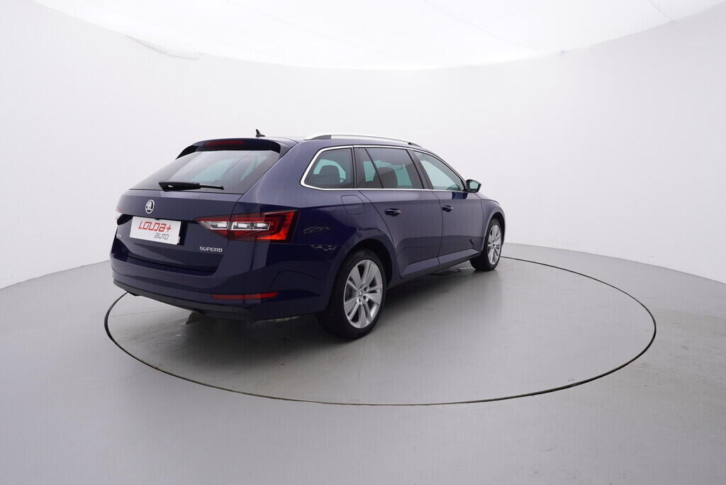 OV190V08034_14.webp_SUPERB Style 2.0 TSI 162 kW automat