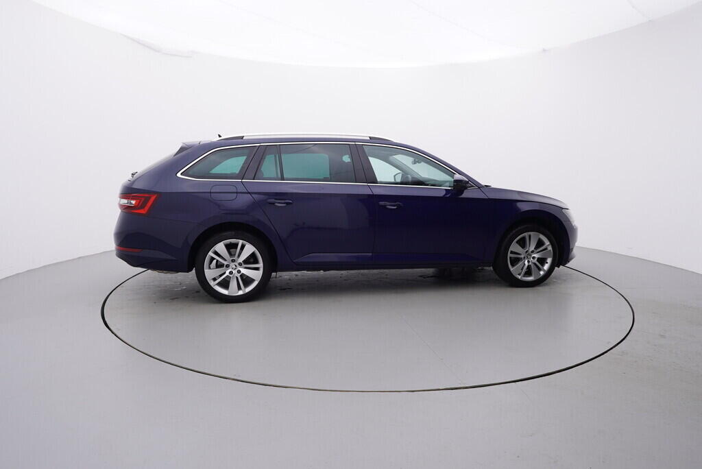OV190V08034_15.webp_SUPERB Style 2.0 TSI 162 kW automat