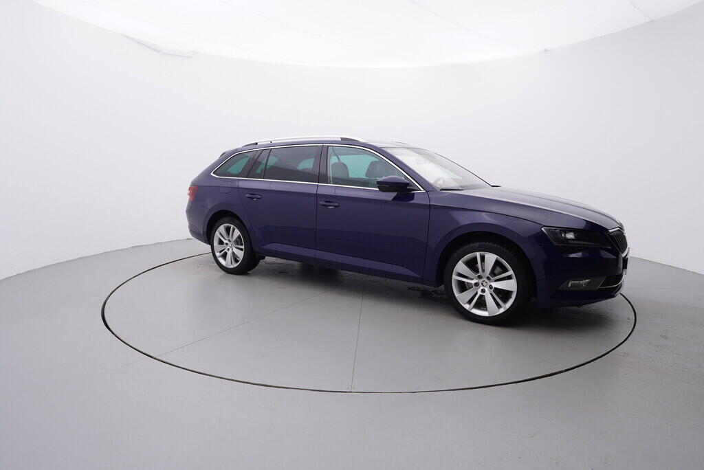OV190V08034_16.webp_SUPERB Style 2.0 TSI 162 kW automat