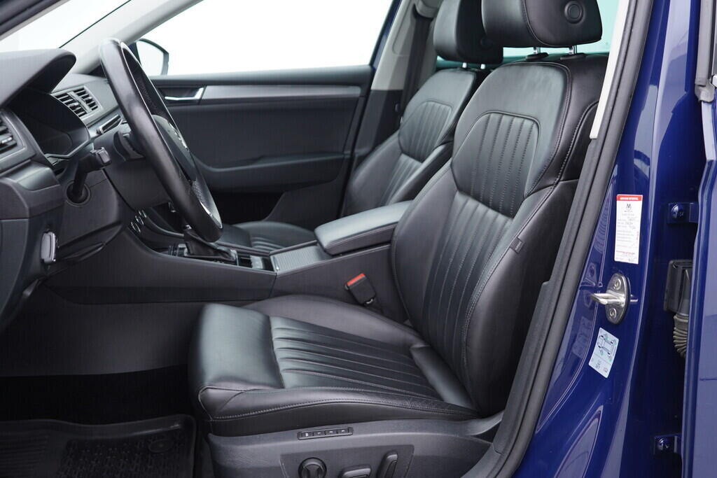OV190V08034_24.webp_SUPERB Style 2.0 TSI 162 kW automat