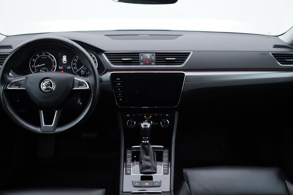 OV190V08034_27.webp_SUPERB Style 2.0 TSI 162 kW automat
