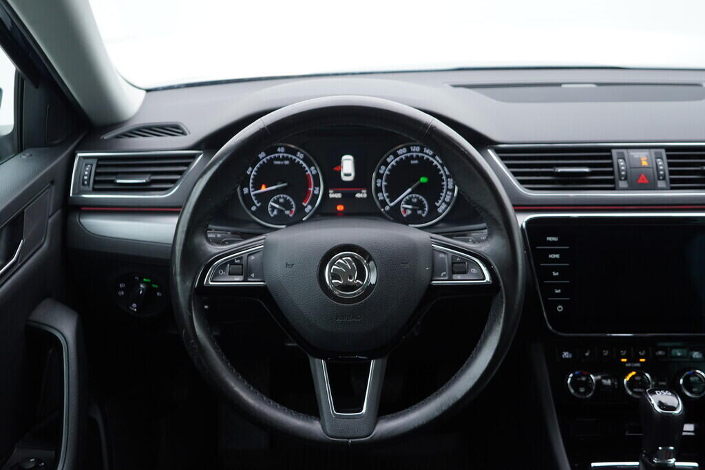 OV190V08034_28.webp_SUPERB Style 2.0 TSI 162 kW automat