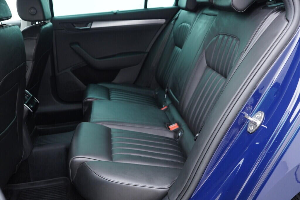 OV190V08034_37.webp_SUPERB Style 2.0 TSI 162 kW automat