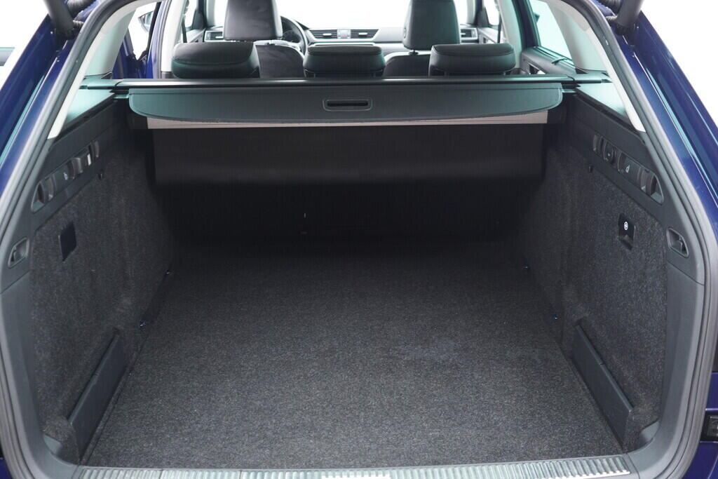 OV190V08034_39.webp_SUPERB Style 2.0 TSI 162 kW automat