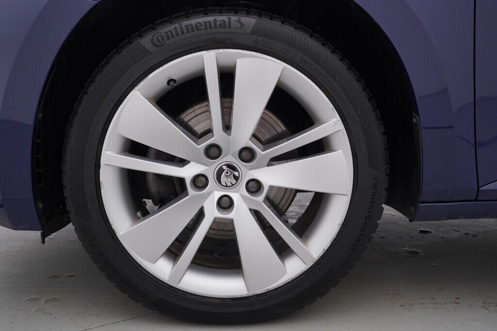 OV190V08034_44.webp_SUPERB Style 2.0 TSI 162 kW automat
