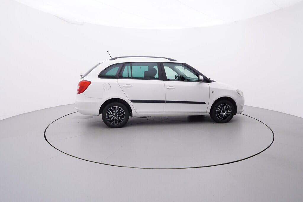 OV190V08036_15.webp_FABIA Ambition 1.6 TDI 66 kW manuál