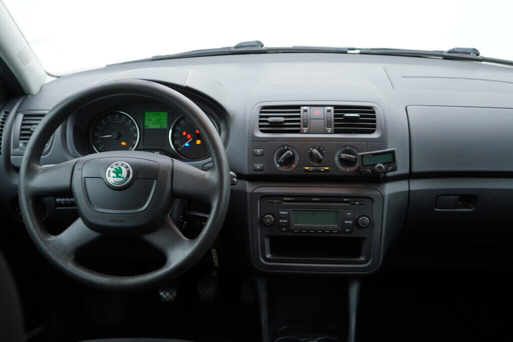 OV190V08036_25.webp_FABIA Ambition 1.6 TDI 66 kW manuál