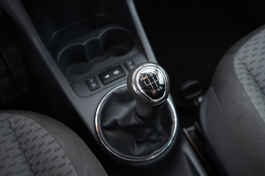 OV190V08036_30.webp_FABIA Ambition 1.6 TDI 66 kW manuál