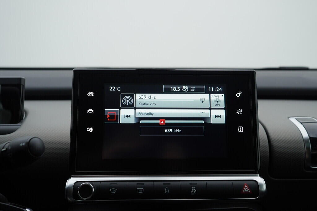 OV190V08037_28.webp_C4 CACTUS Shine  1.2  60 kW automat