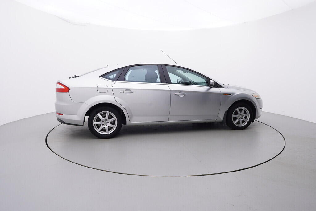 OV190V08046_15.webp_MONDEO Titanium 2.0  107 kW manuál