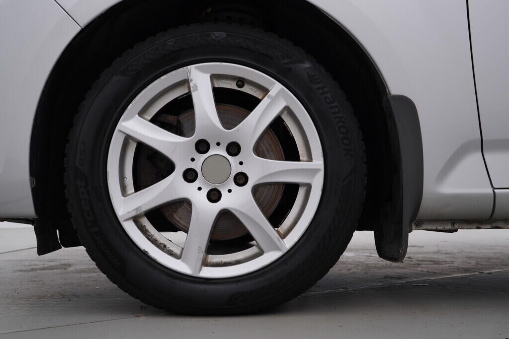 OV190V08046_38.webp_MONDEO Titanium 2.0  107 kW manuál