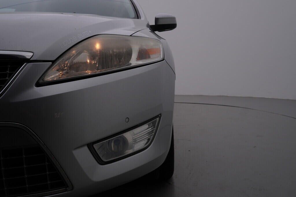 OV190V08046_39.webp_MONDEO Titanium 2.0  107 kW manuál