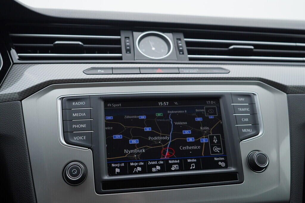 OV190V08048_35.webp_PASSAT ALLTRACK Alltrack 2.0 TSI 162 kW automat