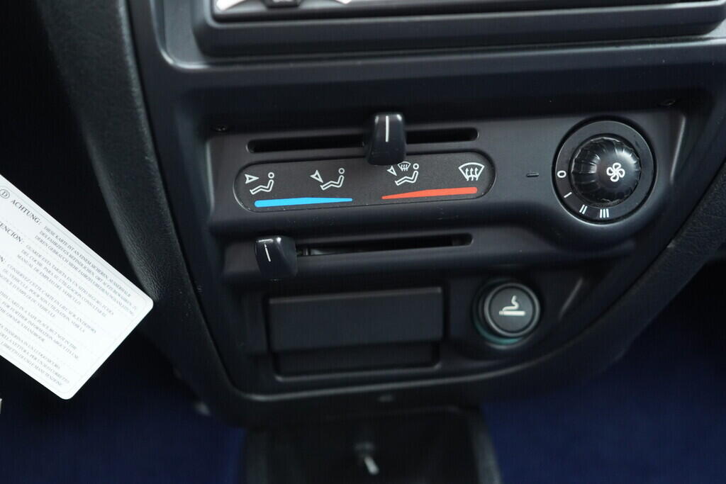 OV190V08053_27.webp_SAXO  1.1  44 kW manuál