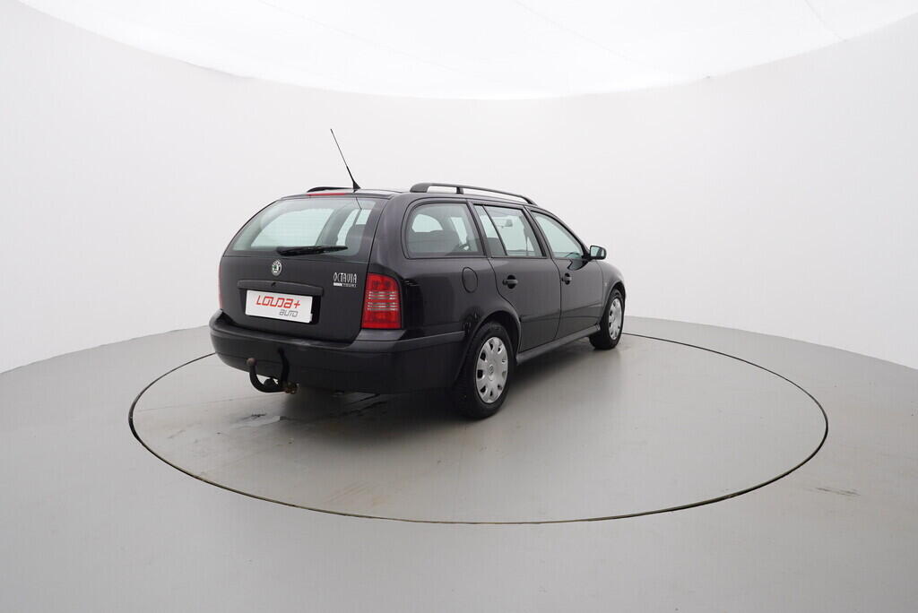 OV190V08068_14.webp_OCTAVIA Tour 1.6 MPI 75 kW manuál
