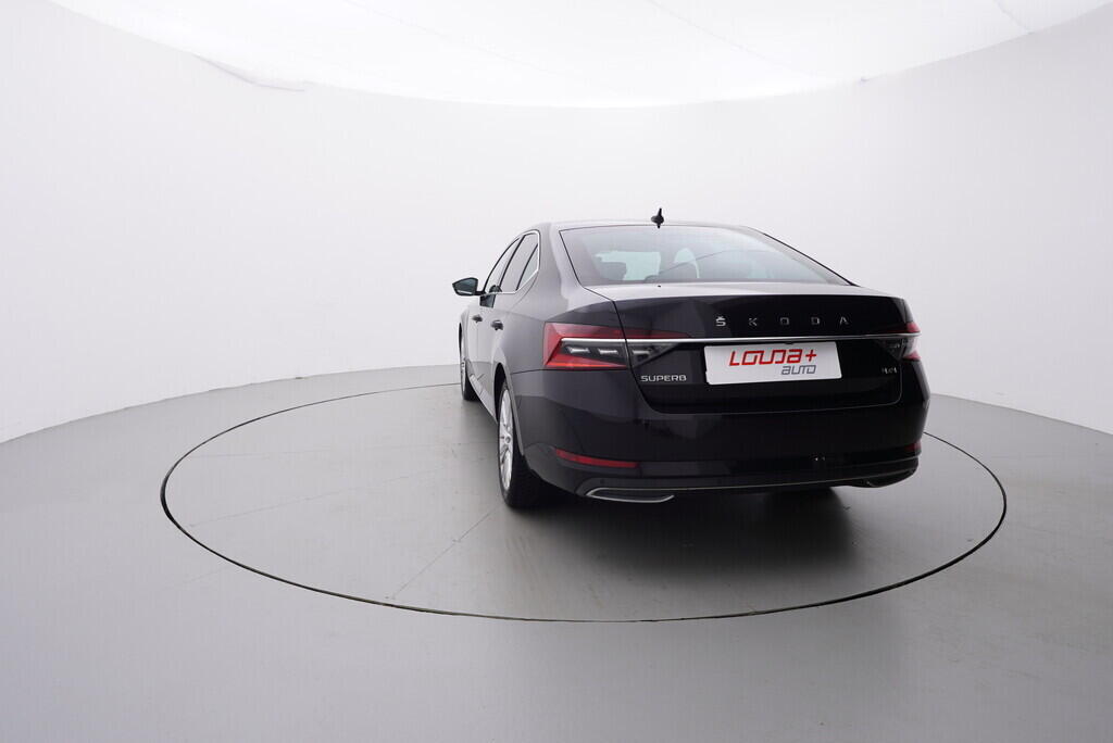 OV190V08073_13.webp_SUPERB L&K 2.0 TDI 140 kW automat, DPH