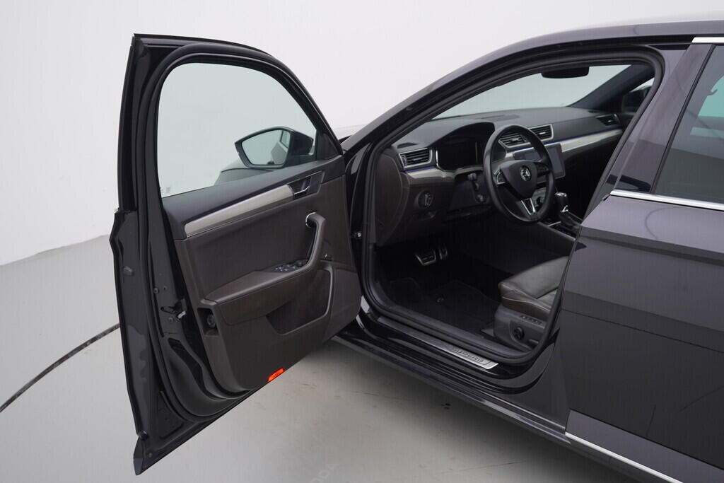 OV190V08073_18.webp_SUPERB L&K 2.0 TDI 140 kW automat, DPH