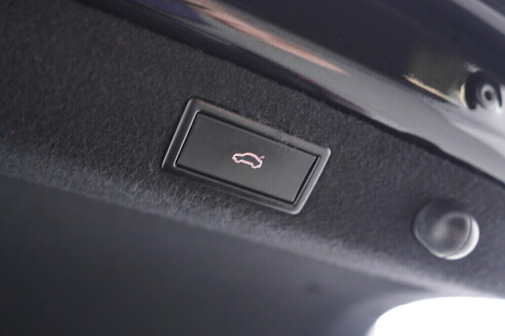 OV190V08073_43.webp_SUPERB L&K 2.0 TDI 140 kW automat, DPH