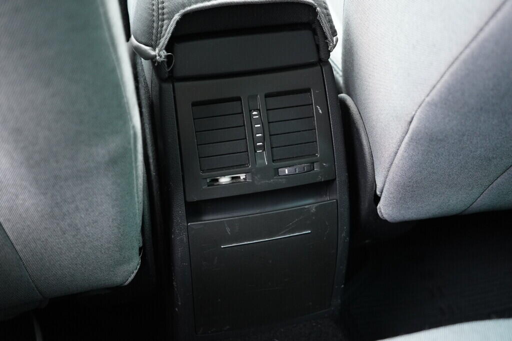 OV190V08080_28.webp_YETI Elegance 2.0 TDI 103 kW automat