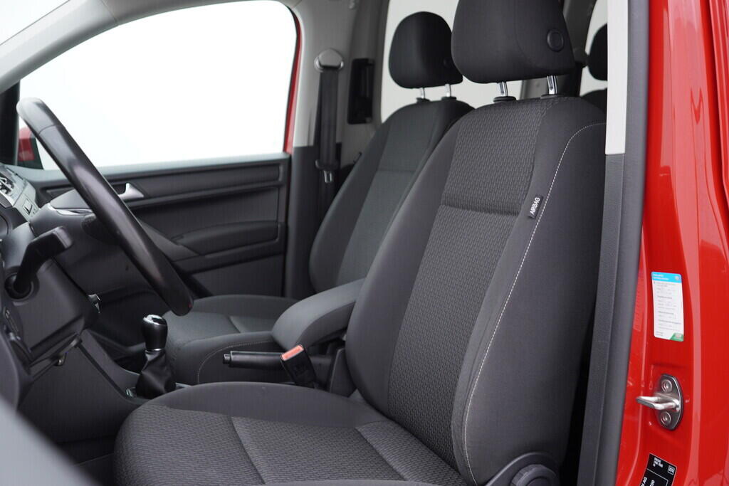 OV190V08083_23.webp_CADDY  2.0 TDI 75 kW manuál, DPH