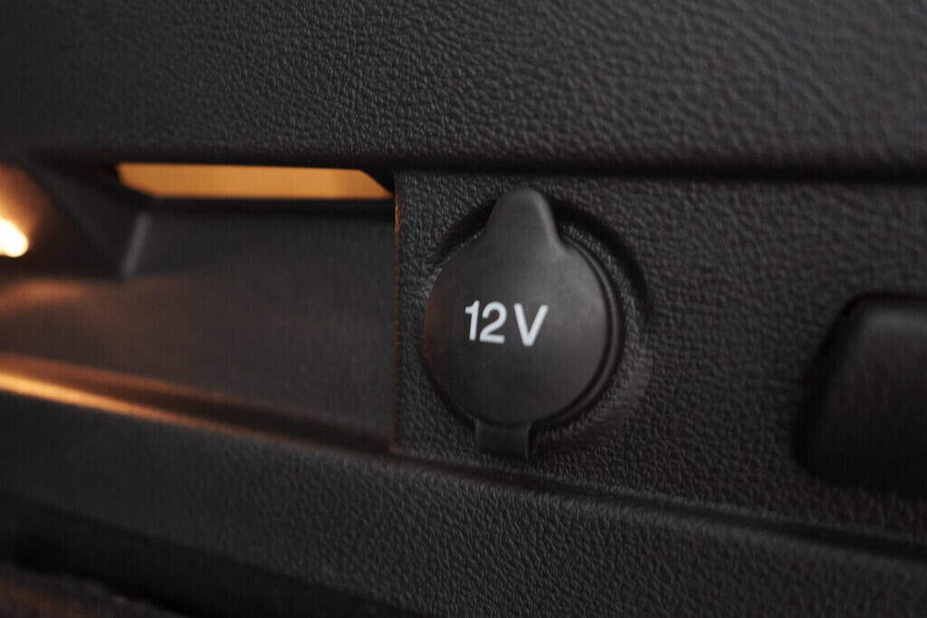 OV190V08086_35.webp_FOCUS Titanium 1.0  _ kW manuál