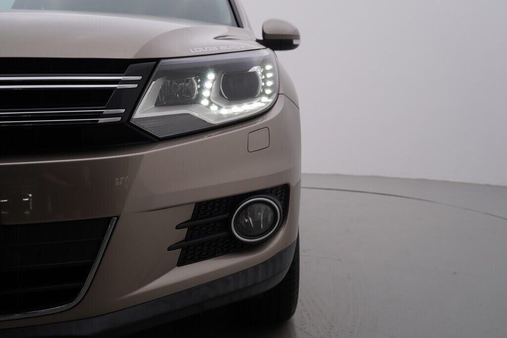 OV190V08087_38.webp_TIGUAN  2.0 TSI 132 kW manuál