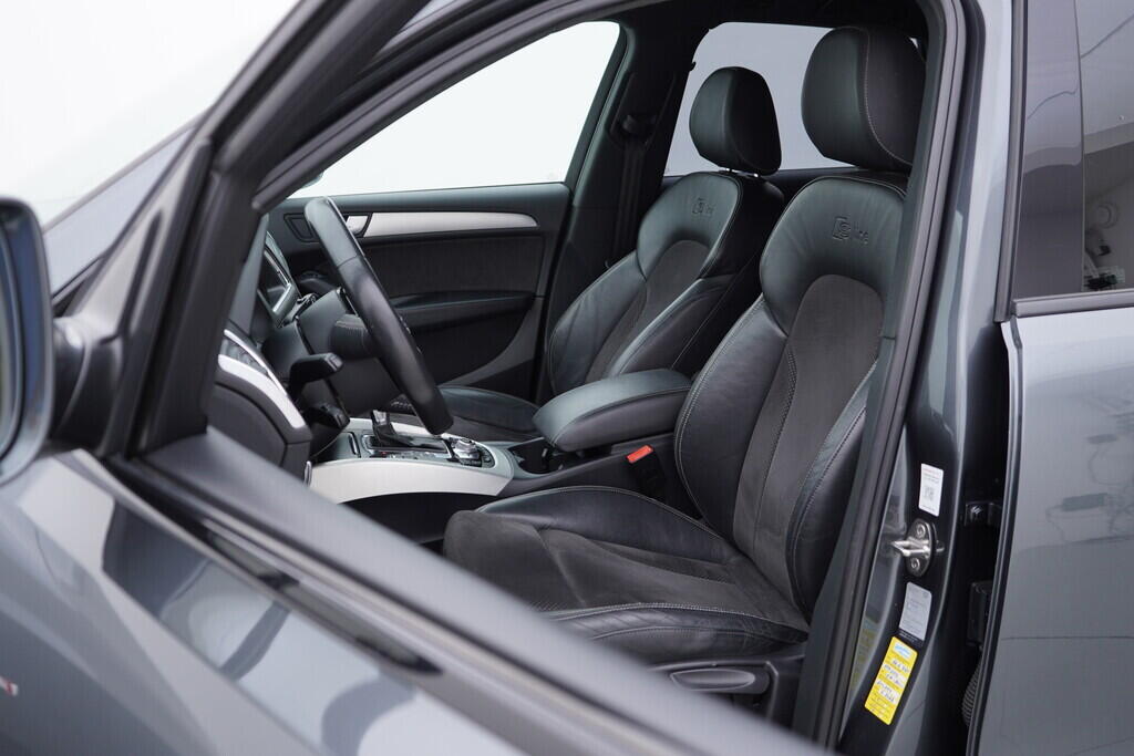 OV190V08112_22.webp_Q5 S-line 3.0 TDI 180 kW automat