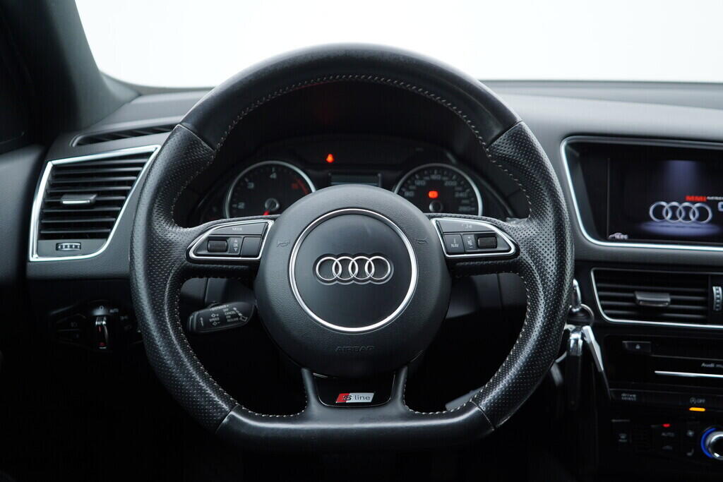 OV190V08112_30.webp_Q5 S-line 3.0 TDI 180 kW automat