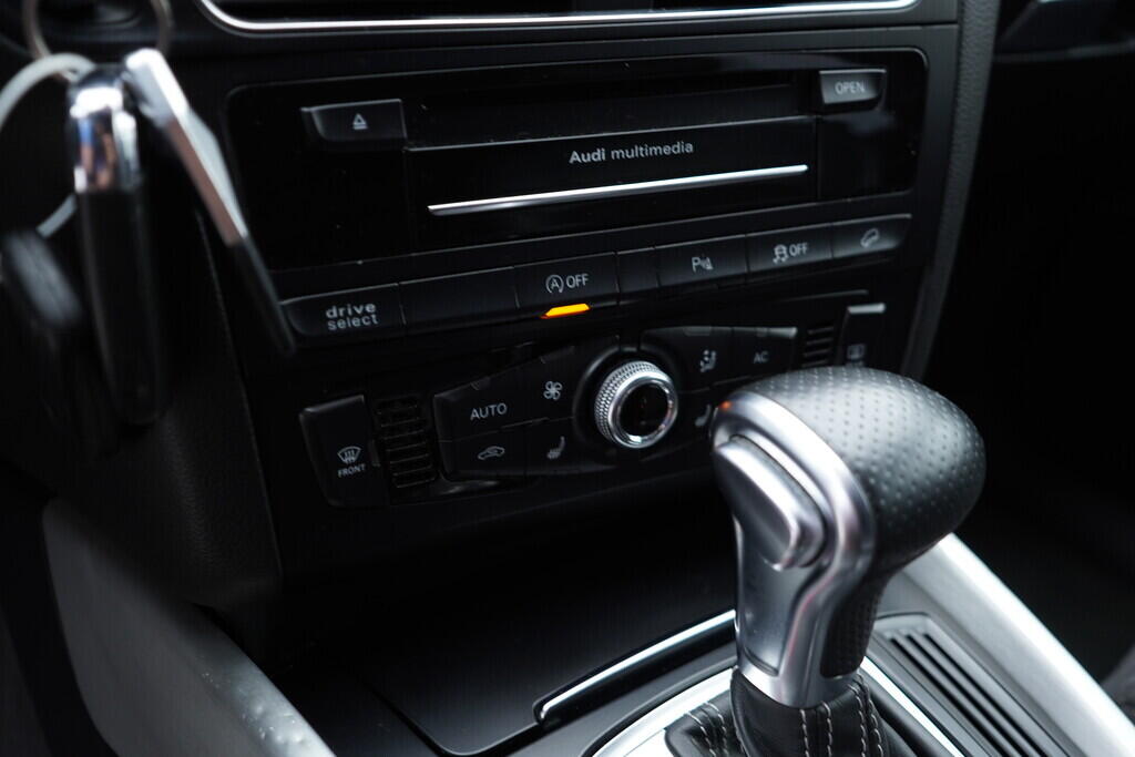 OV190V08112_38.webp_Q5 S-line 3.0 TDI 180 kW automat
