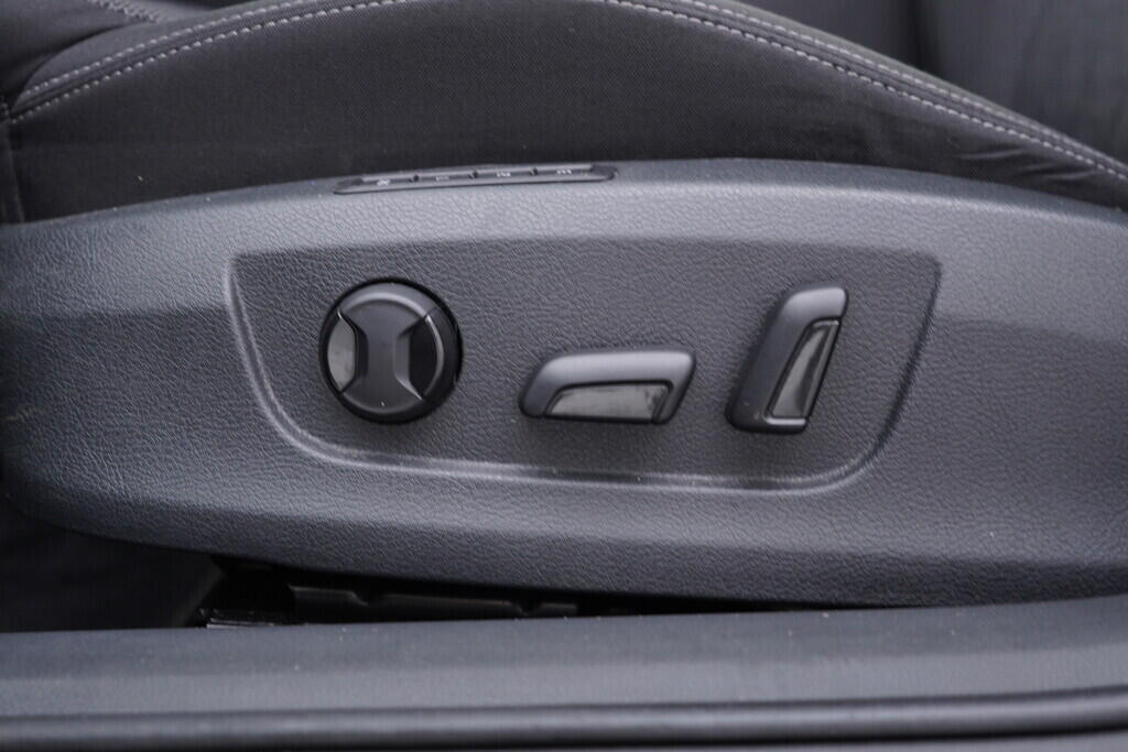 OV190V08116_21.webp_SUPERB Style 2.0 TSI 206 kW automat, DPH