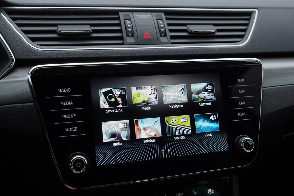 OV190V08116_29.webp_SUPERB Style 2.0 TSI 206 kW automat, DPH