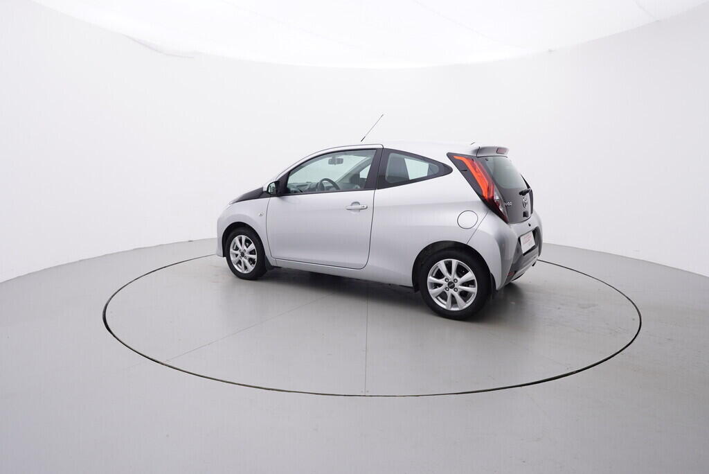 OV190V08127_12.webp_AYGO  1.0  53 kW manuál