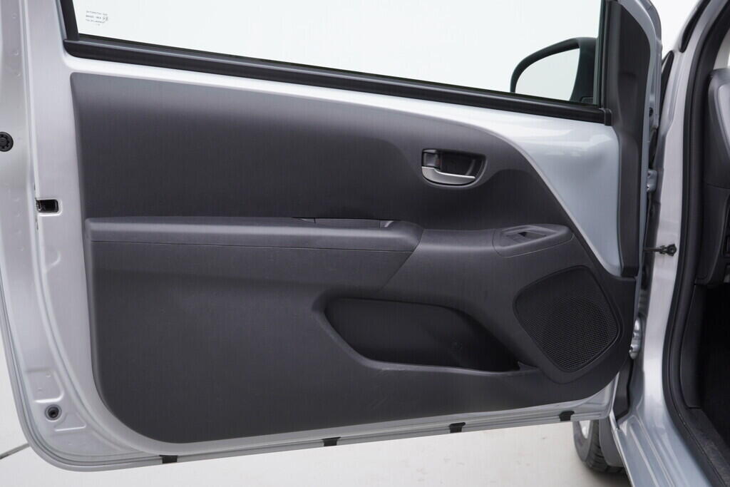 OV190V08127_19.webp_AYGO  1.0  53 kW manuál