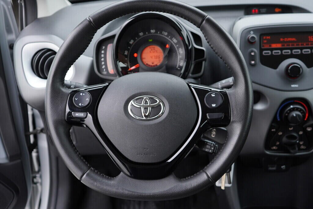 OV190V08127_35.webp_AYGO  1.0  53 kW manuál