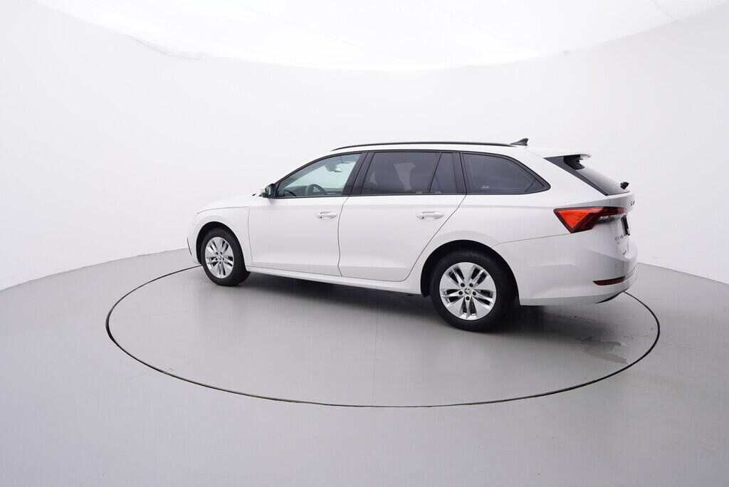 OV190V08142_12.webp_OCTAVIA Ambition Plus 2.0 TDI 85 kW manuál, DPH