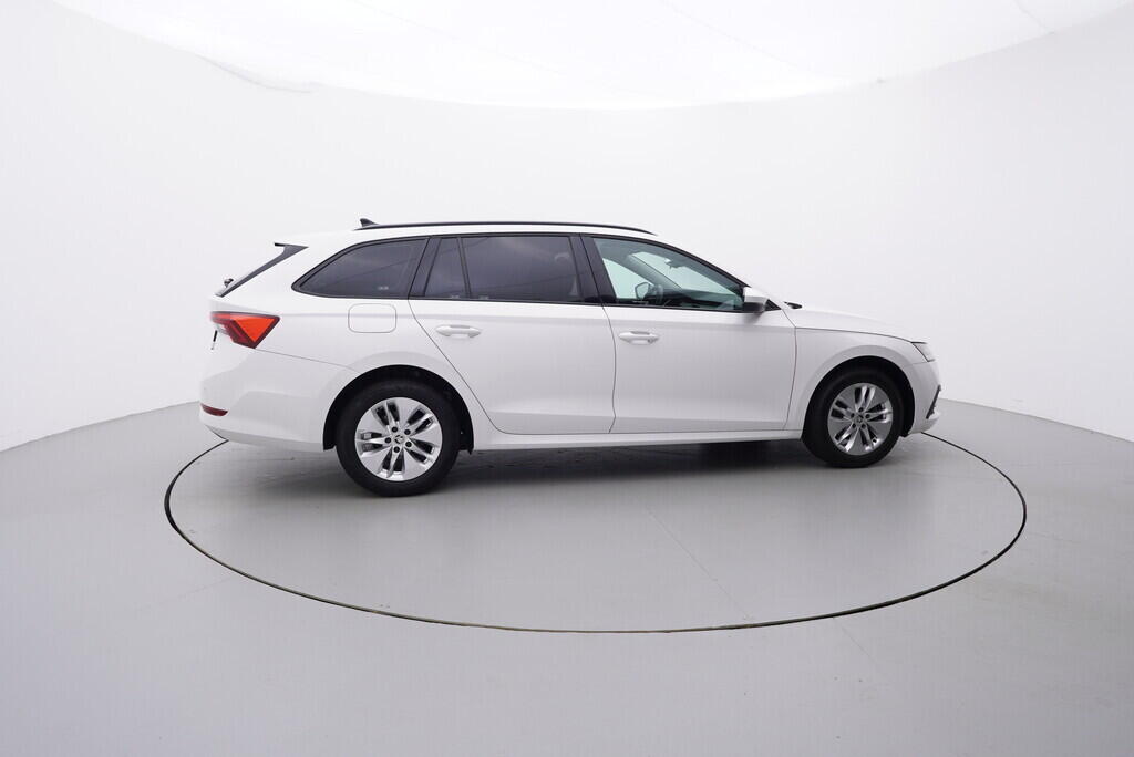 OV190V08142_15.webp_OCTAVIA Ambition Plus 2.0 TDI 85 kW manuál, DPH