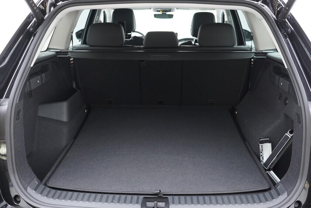 OV190V08152_39.webp_KODIAQ Selection 2.0 TDI 142 kW automat, DPH