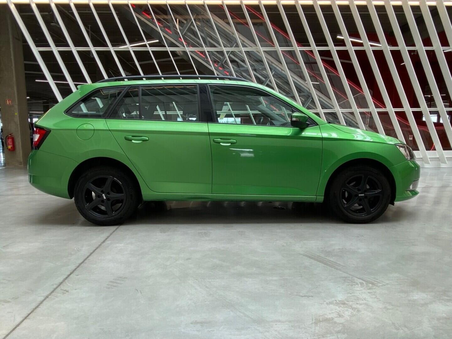 OV190V08162_16.webp_FABIA Ambition 1.2 TSI 66 kW manuál