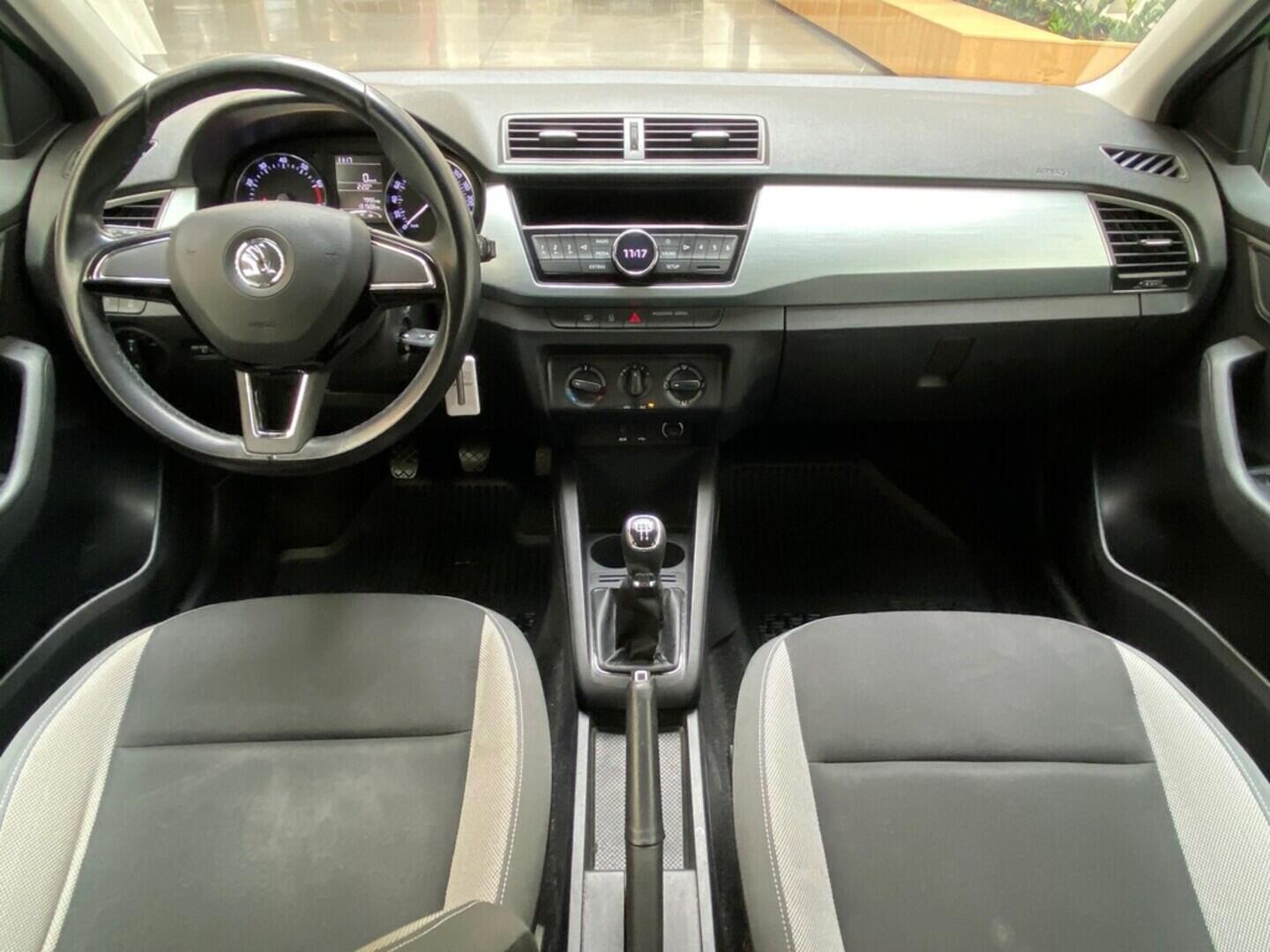 OV190V08162_18.webp_FABIA Ambition 1.2 TSI 66 kW manuál