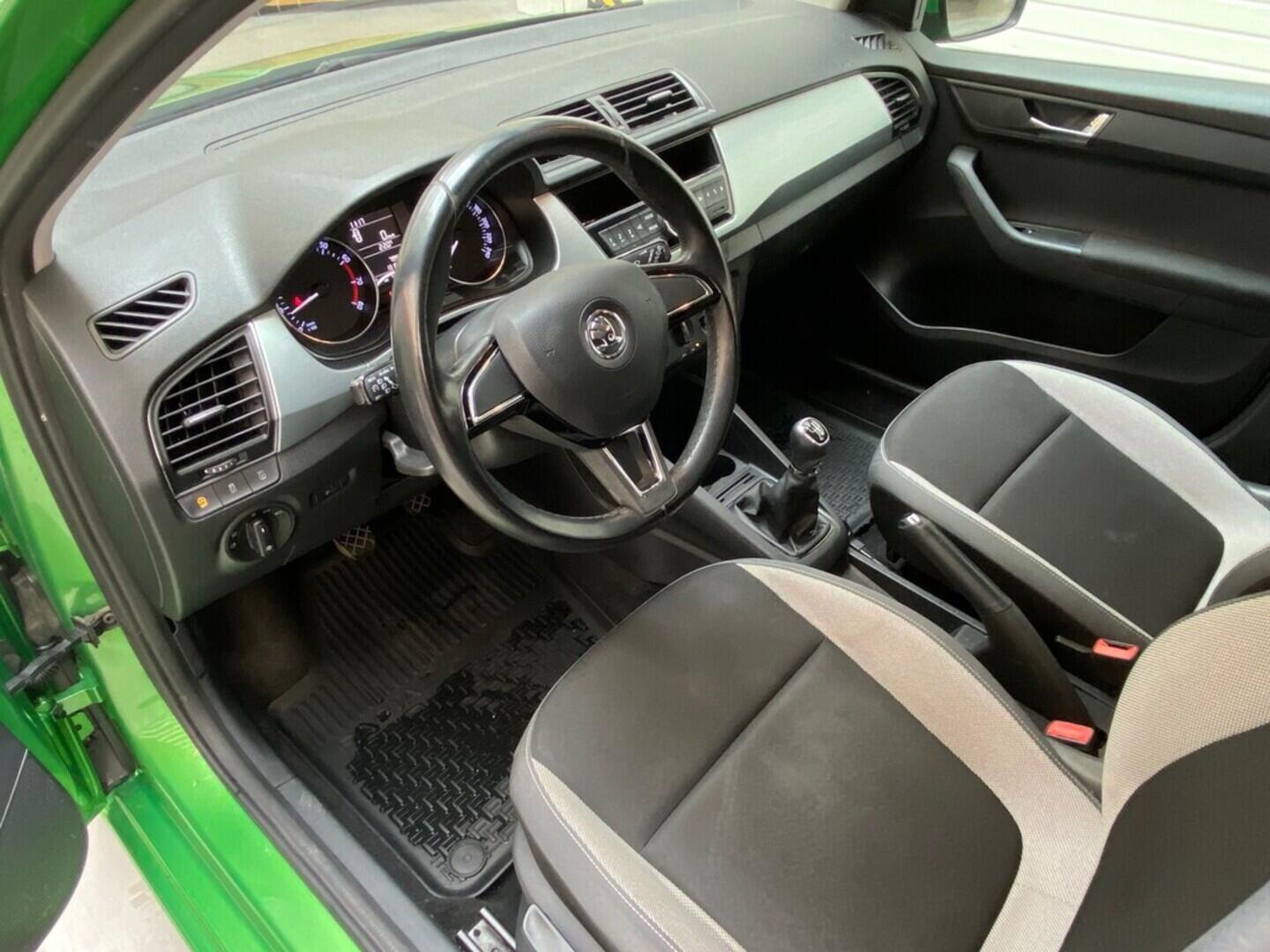 OV190V08162_19.webp_FABIA Ambition 1.2 TSI 66 kW manuál