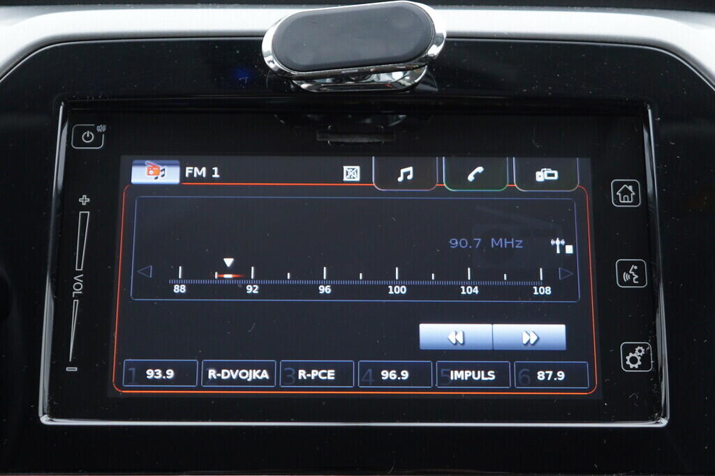 OV190V08165_28.webp_VITARA  1.6  88 kW manuál