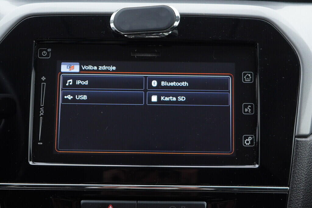 OV190V08165_29.webp_VITARA  1.6  88 kW manuál