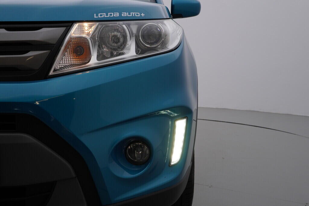OV190V08165_38.webp_VITARA  1.6  88 kW manuál