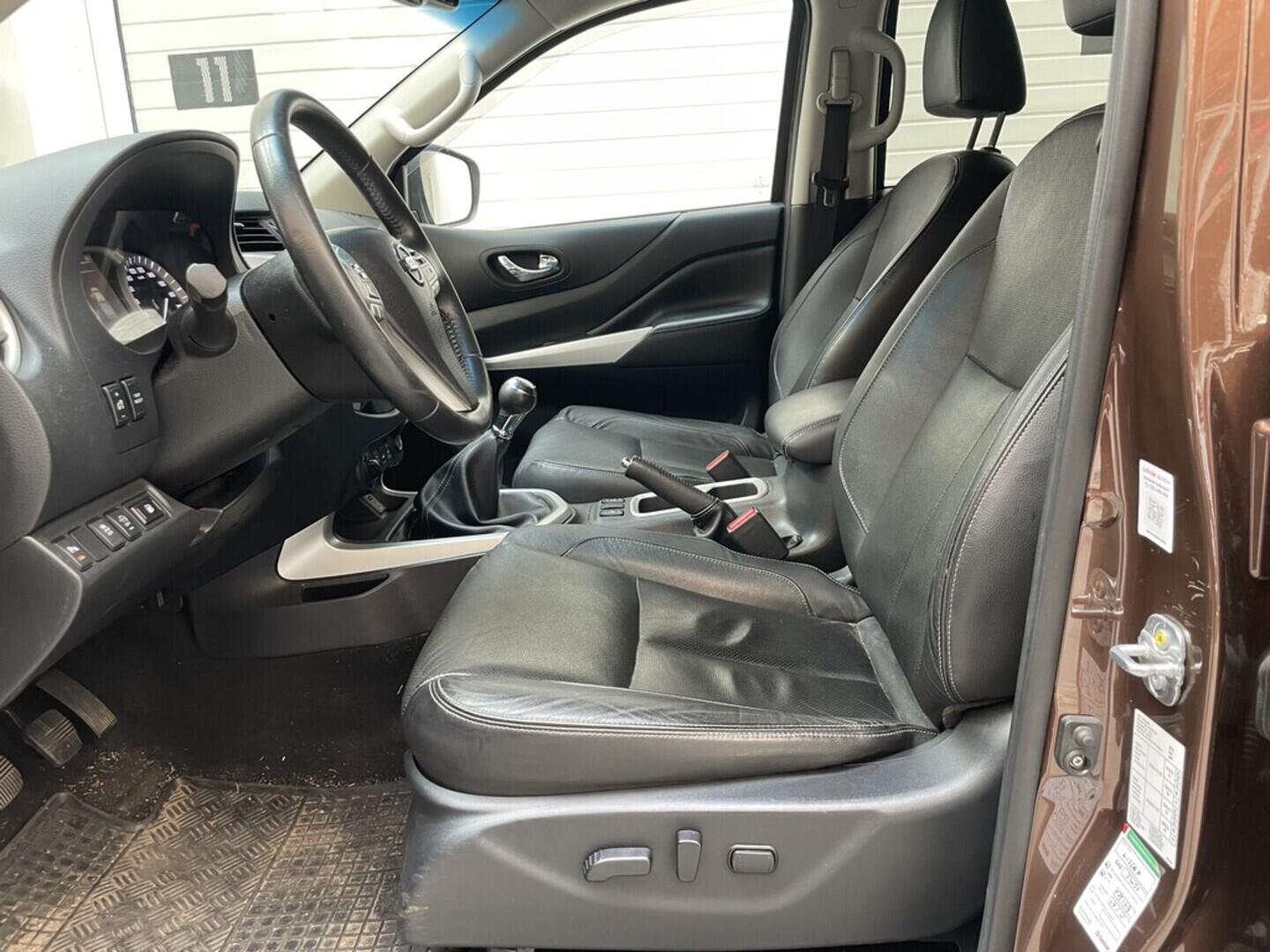 OV190V08168_20.webp_NAVARA  2.3  140 kW manuál, DPH