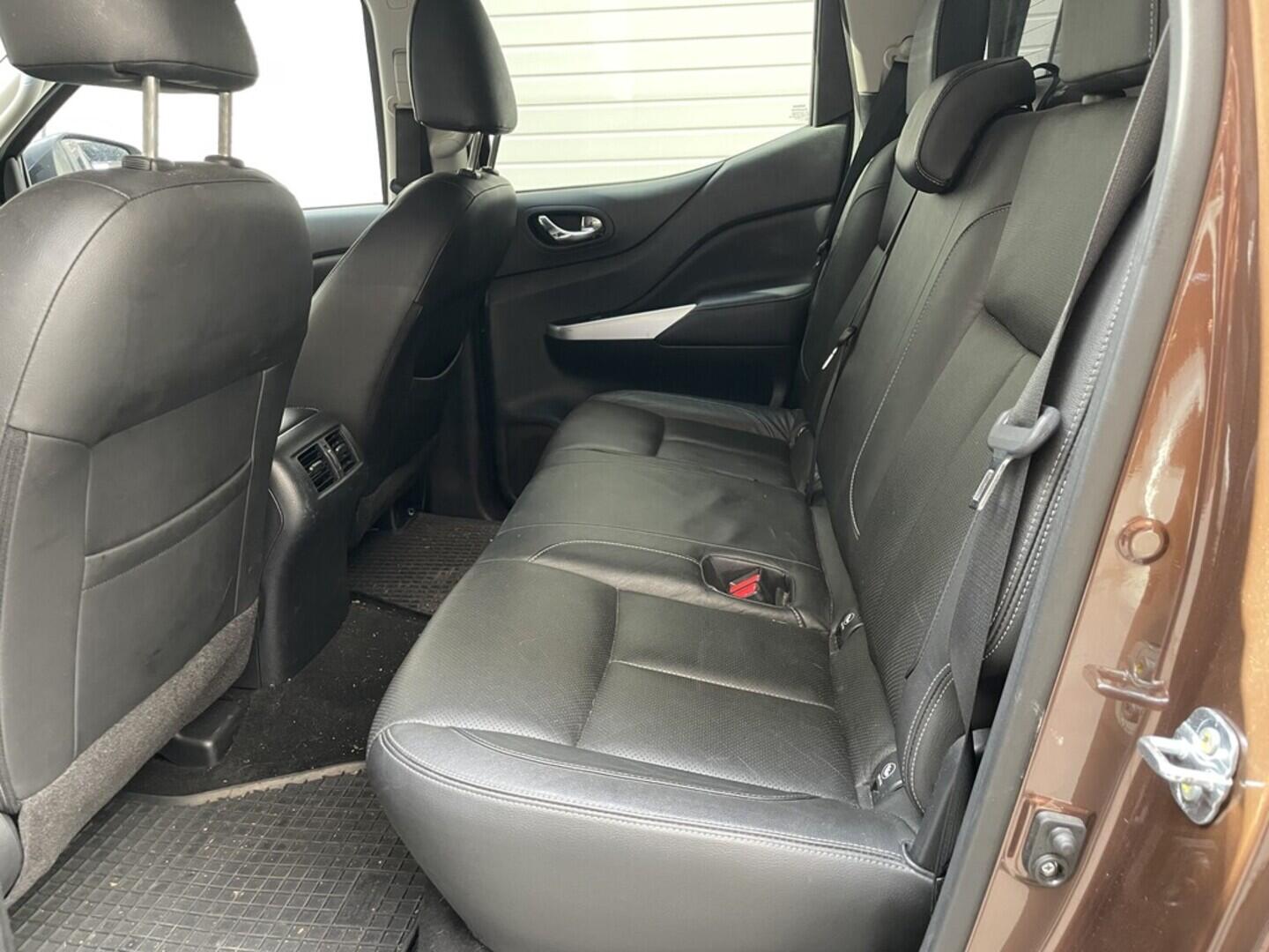 OV190V08168_27.webp_NAVARA  2.3  140 kW manuál, DPH