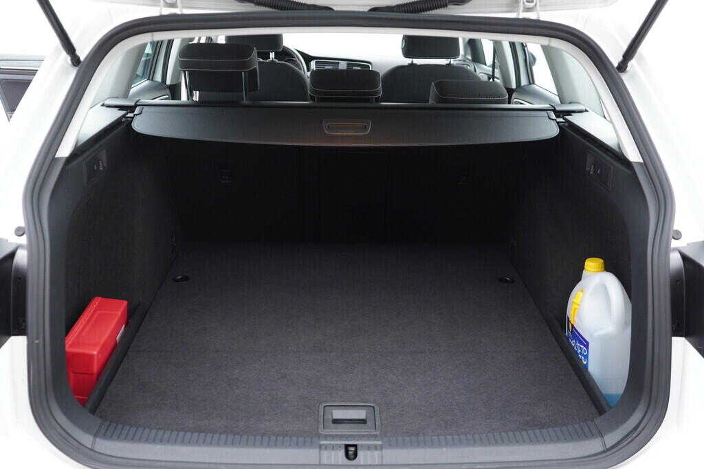 OV190V08172_38.webp_GOLF VARIANT Highline 1.4 TSI 110 kW automat