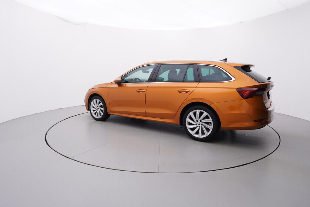 OV190V08173_12.webp_OCTAVIA Style Plus 2.0 TDI 110 kW manuál