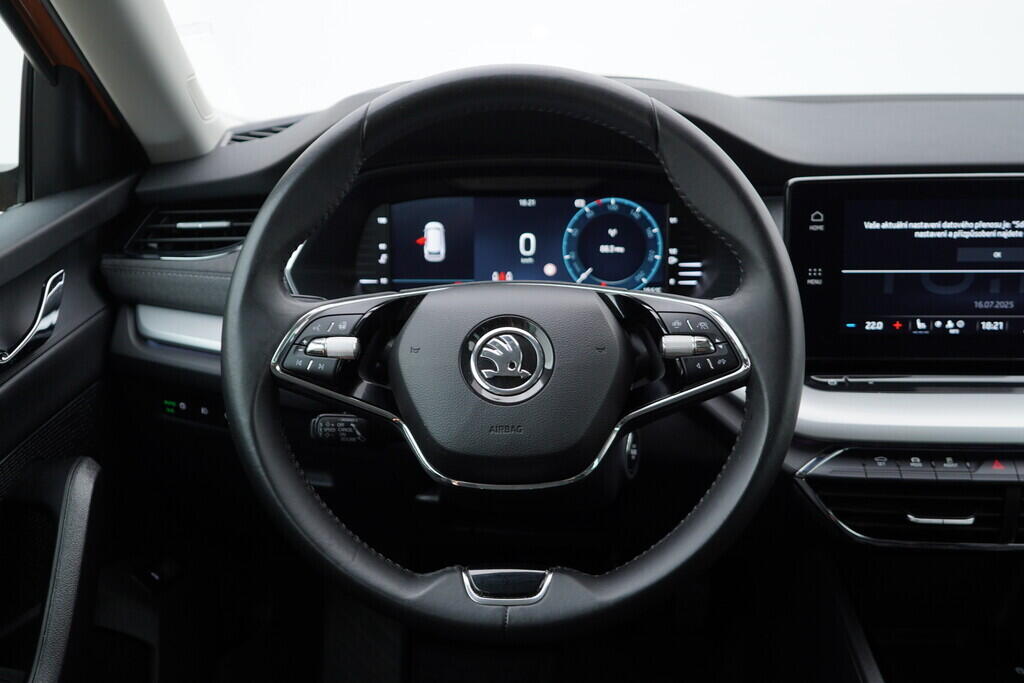 OV190V08173_27.webp_OCTAVIA Style Plus 2.0 TDI 110 kW manuál